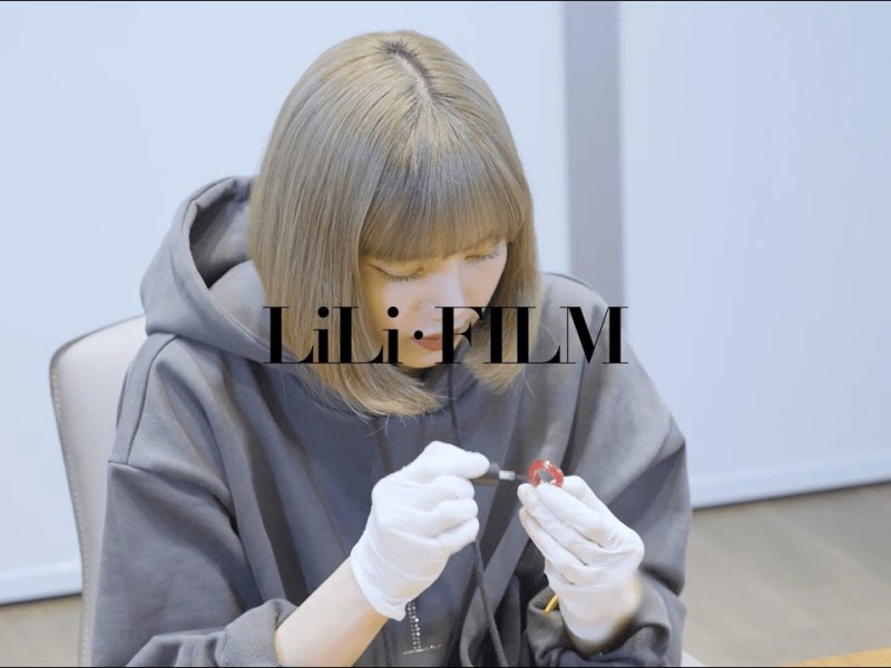 LILI’s FILM [LiLi’s World – ‘The World of Bbeu’] – EP.8 DIY GIFTS FOR MY TEAM